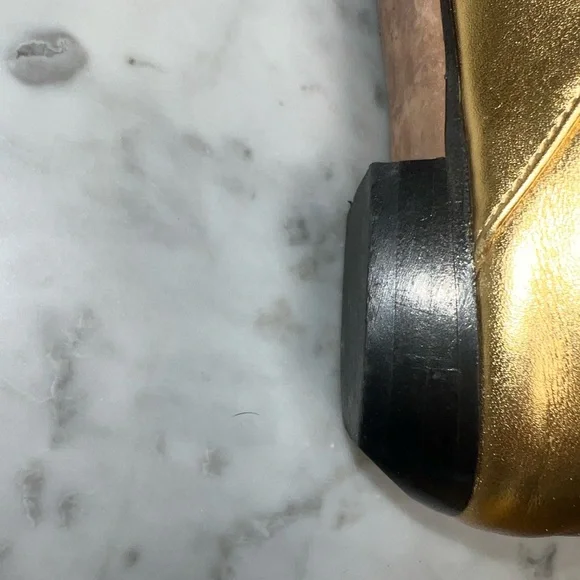 Gold Leather Women's Shoes - Picture 6 of 7